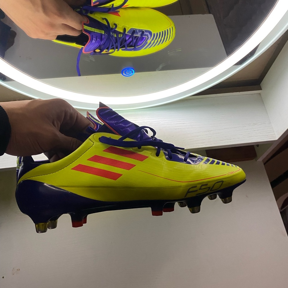 Adidas f50 cleats